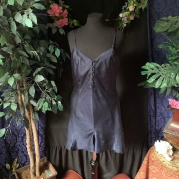 SILK & SATIN | Vintage Elegant Black Satin Shorts Jumper with Button Closure - Picture 14 of 16